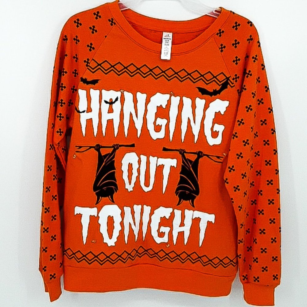 NWT HALLOWEEN Bats Light Up Sweatshirt - Picture 1 of 6
